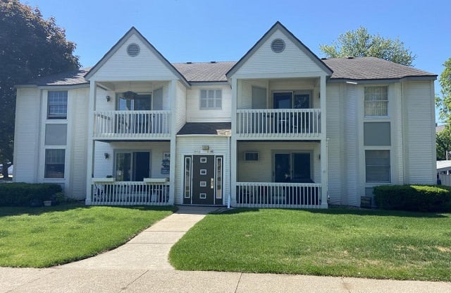 910 Columbus Ave - 910 Columbus Avenue, Grand Haven, MI 49417 910 Columbus Ave - 910 Columbus Avenue, Grand Haven, MI 49417