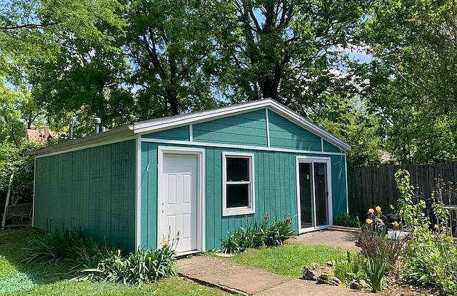 207 Floral Park B Gallery 2