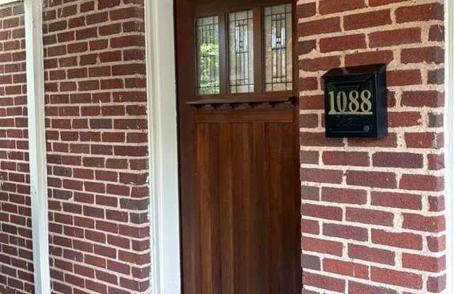 1088 Sanders Avenue SE Gallery 2