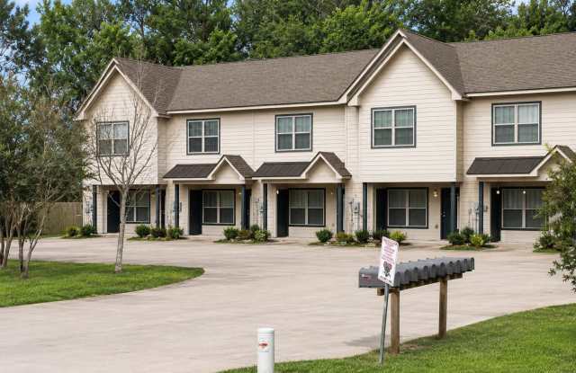 GORGEOUS 2BR/2.5BA Townhome located off of Kaliste Saloom Rd near Ambassador photos photos GORGEOUS 2BR/2.5BA Townhome located off of Kaliste Saloom Rd near Ambassador photos photos