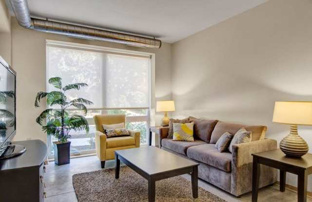 7 West photos photos