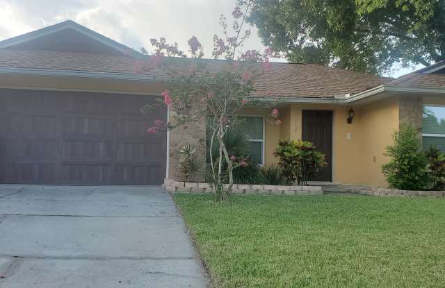 1002 Means Court photos photos