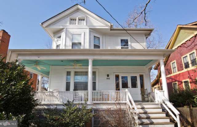 916 N DANIEL STREET - 916 North Daniel Street, Arlington, VA 22201
