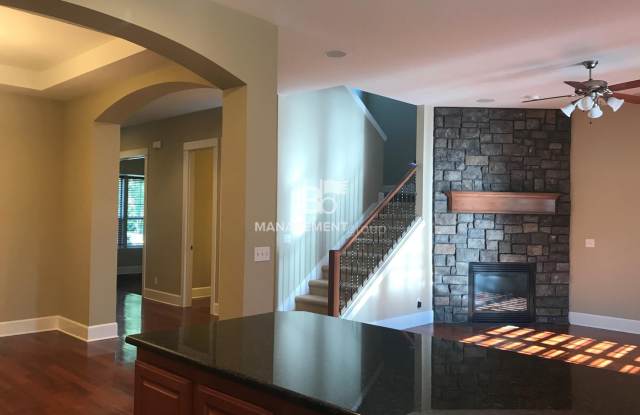 Beautiful Spacious Sherwood Home Feels Brand New! Gourmet Kitchen-Large Master Suite-3-Car garage! Gallery 4
