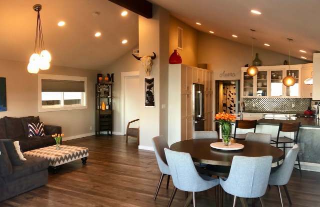 1510 Alki Ave SW - 1510 Alki Avenue Southwest, Seattle, WA 98116