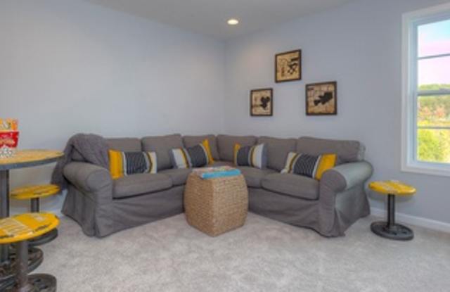 3869 Lake Breeze Drive Gallery 3