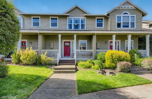 14230 Brittany Ter - 14230 Brittany Terrace, Oregon City, OR 97045