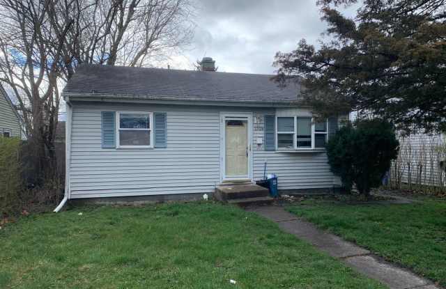 1709 S Warren st - South Bend photos photos