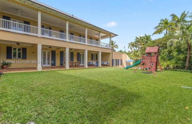 685 Harbor Ln Gallery 4
