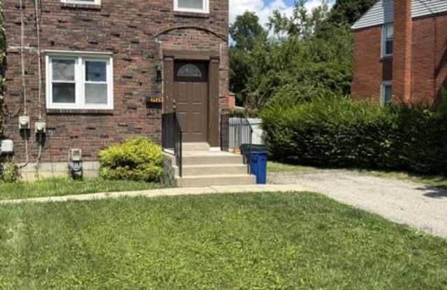 1126 Shadycrest Drive Gallery 2