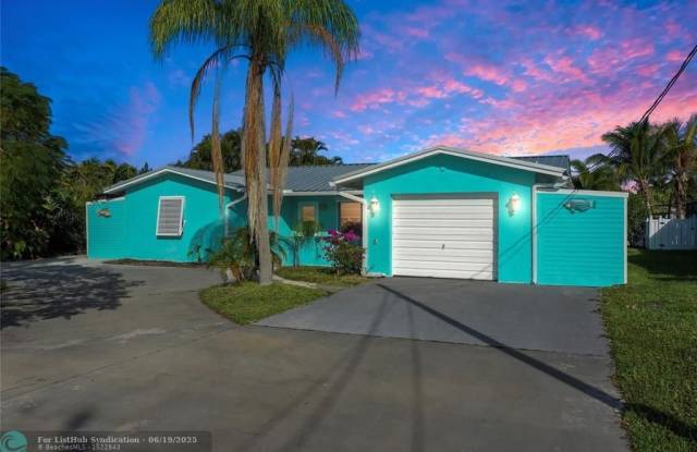 1429 SW Albatross Way photos photos