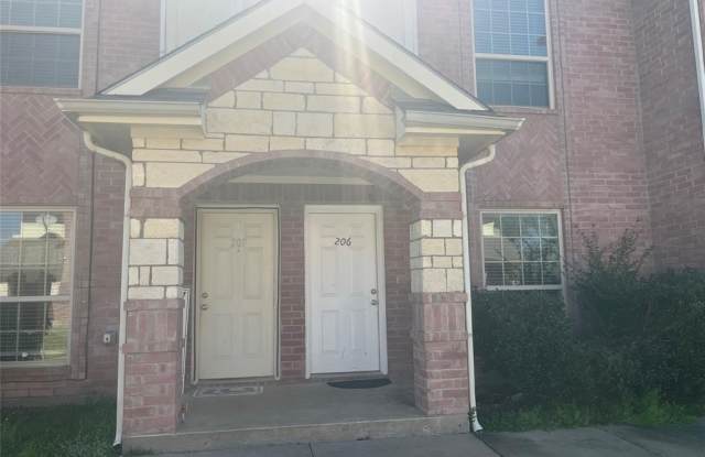 213 S Magnolia Street photos photos