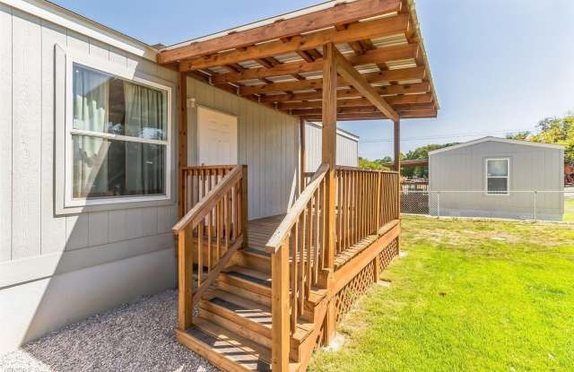 217 E Castleshoals Drive - 217 East Castleshoals Drive, Granite Shoals, TX 78654