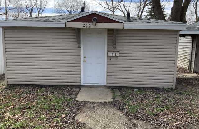 1012 May St - 1012 May Street, Danville, IL 61832