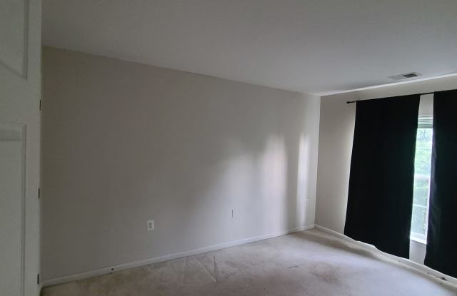 45824 Edwards Terrace - 45824 Edwards Terrace, Dulles Town Center, VA 20166