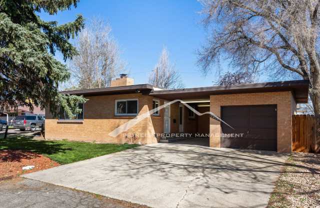 Beautiful Home with Garage/Carport and Fenced Yard - 7475 West 18th Avenue, Lakewood, CO 80214