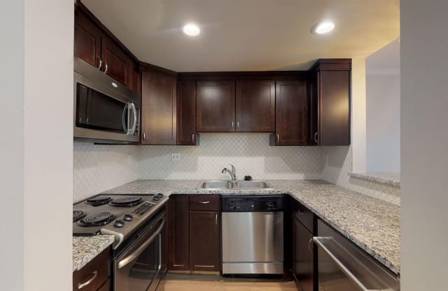 30 Garrison St Apt 207F - 30 Garrison St, Boston, MA 02116