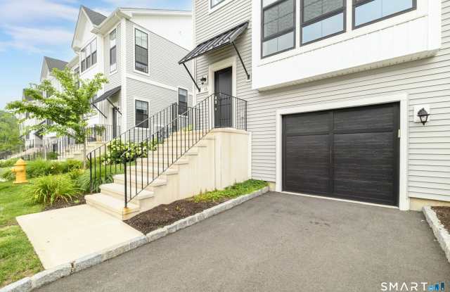 15 E Cross Trail Gallery 4