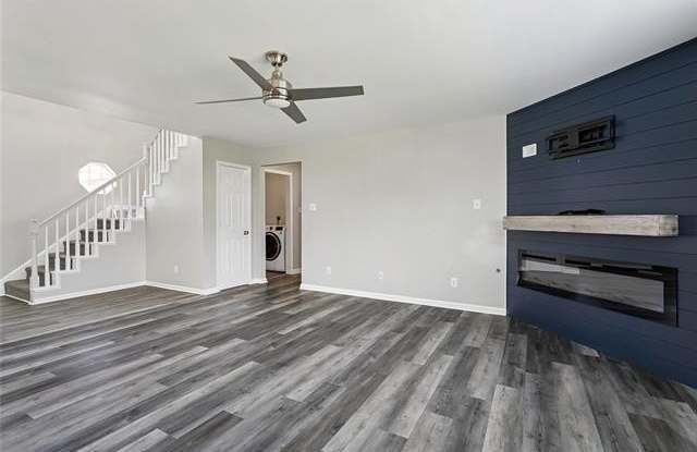 1307 ADMIRAL NELSON Drive Gallery 4