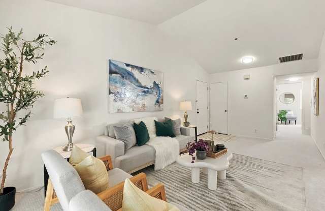 1008 San Antonio Cir Unit 318 Gallery 3