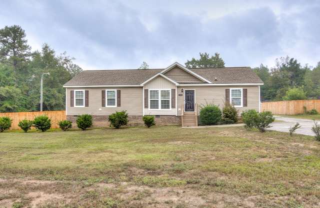 3 Bedroom 2 Bathroom Home in North Augusta Gallery 3