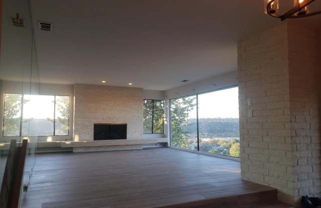 5105 Fontaine Gallery 2