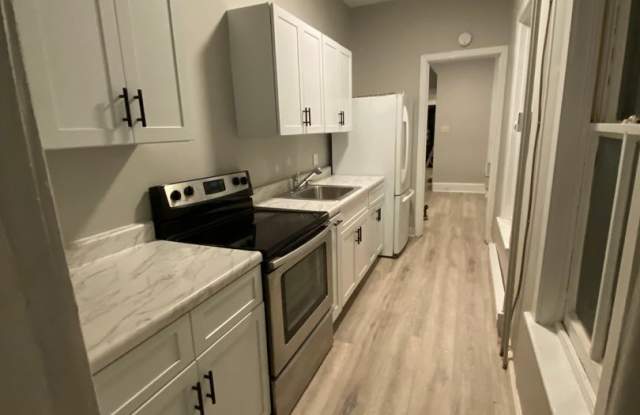 Newly Updated 3 Bedroom Home Gallery 3