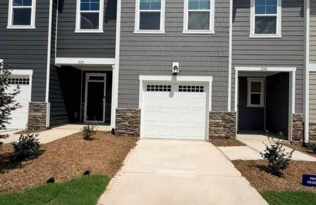 228 Deercroft Drive Gallery 2