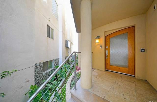 7019 E Seaside Walk Gallery 3