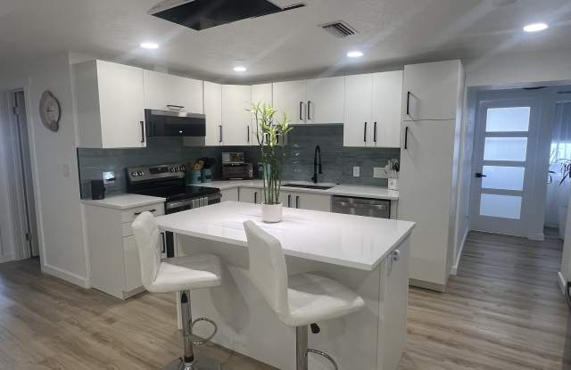 3728 Linkwood Street Gallery 1