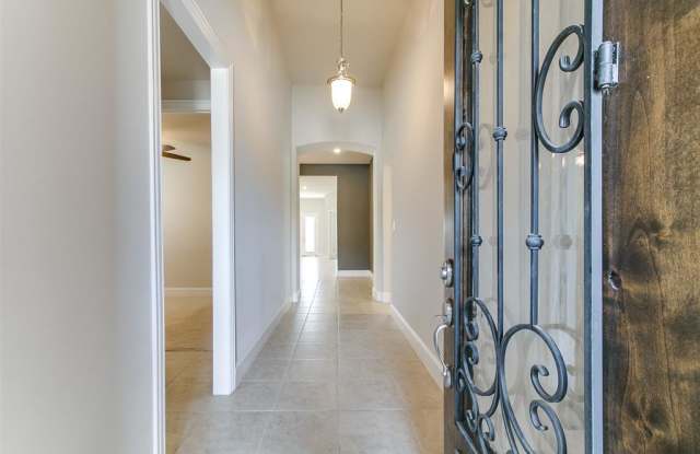 2807 W Walnut Crest Drive Gallery 3