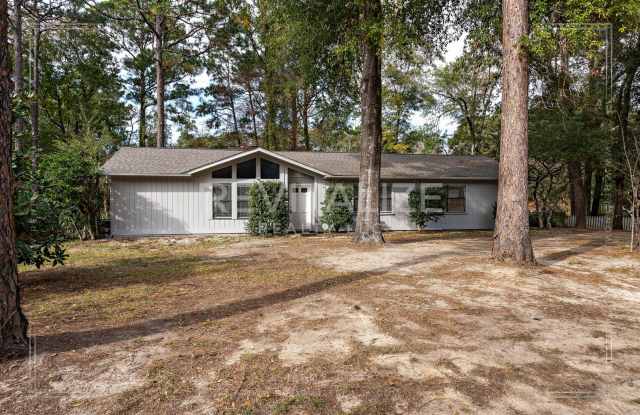 Exquisite 3 Bed 2 Bath Home in Daphne - 105 Golmon Circle, Daphne, AL 36526