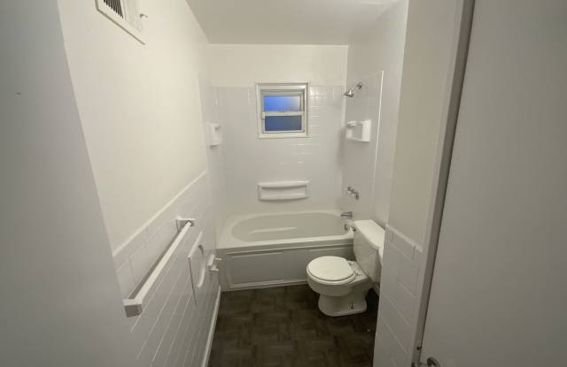 299 Meadowcrest Dr Gallery 2