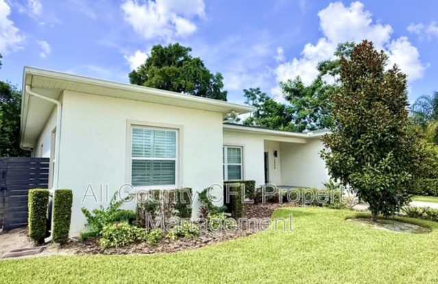 2408 Corrine Drive Gallery 2