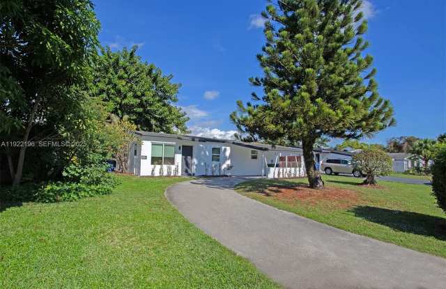 6117 NW 27th St photos photos