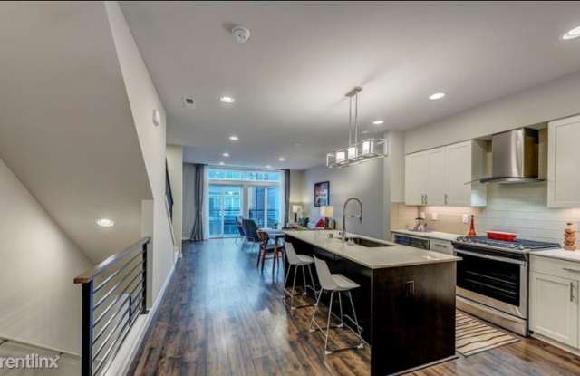 1563 139th Ct NE Gallery 4