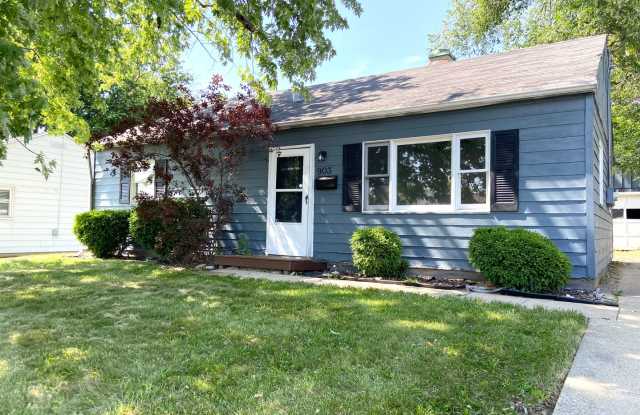 Beautiful 3 Bedroom, 1 Bath Home in Peoria! photos photos