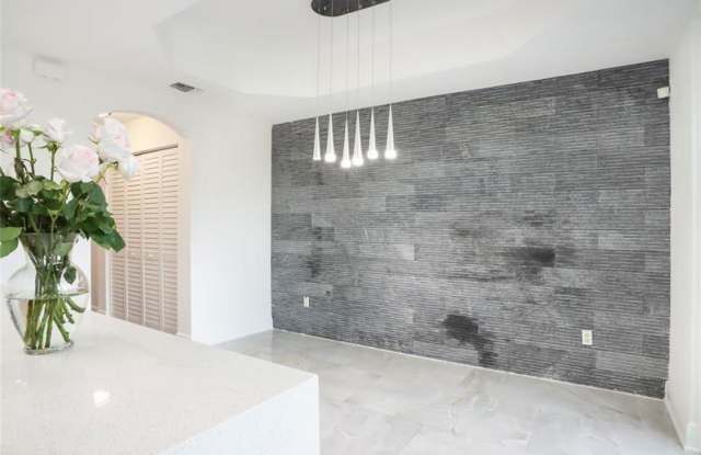 2119 Anchor Court Gallery 3