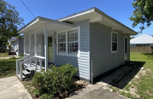 505 Dolphin Drive - 505 Dolphin Drive, Laguna Beach, FL 32413
