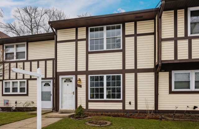 Updated Townhome in Glen Burnie photos photos