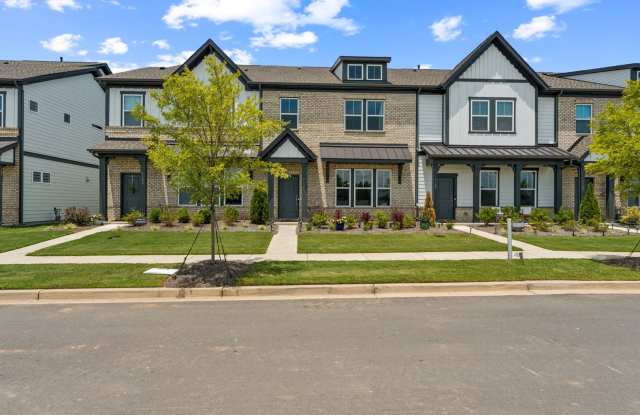 Charming 3BR w/studio Townhome in Indian Land/Fort Mill photos photos