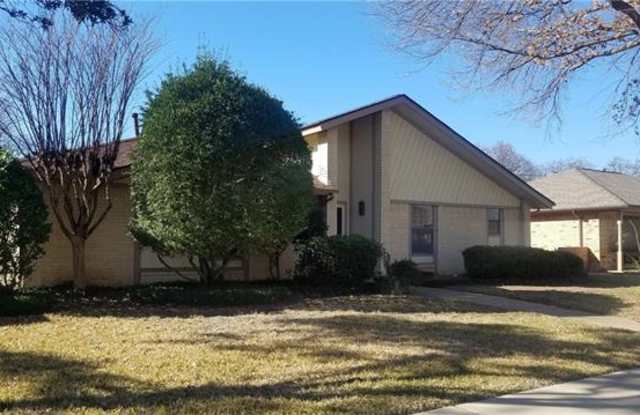 1416 Wood Creek Drive Gallery 2