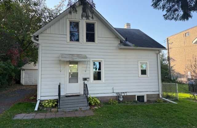 Cloquet MN - 3-bed - 1-bath - 1 - car Single Family Home - 25 9th Street, Cloquet, MN 55720