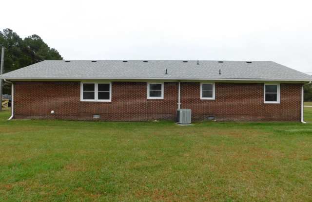 Newly Renovated 3 bedroom, 2 bath home Gallery 4
