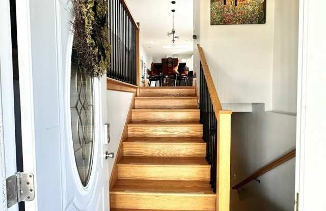 2839 N RUTHERFORD Avenue Gallery 3