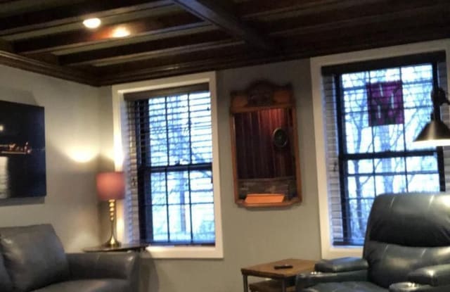 125 C St SE #4 - 125 C Street Southeast, Washington, DC 20003