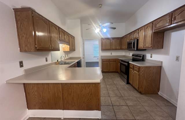 8305 CRIMSON CREEK Dr Gallery 2
