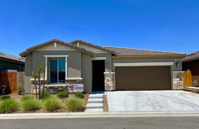 $2,650 Woodside Gated Community 4 Bdrm, Solar - Lindsay Lane, Clovis photos photos