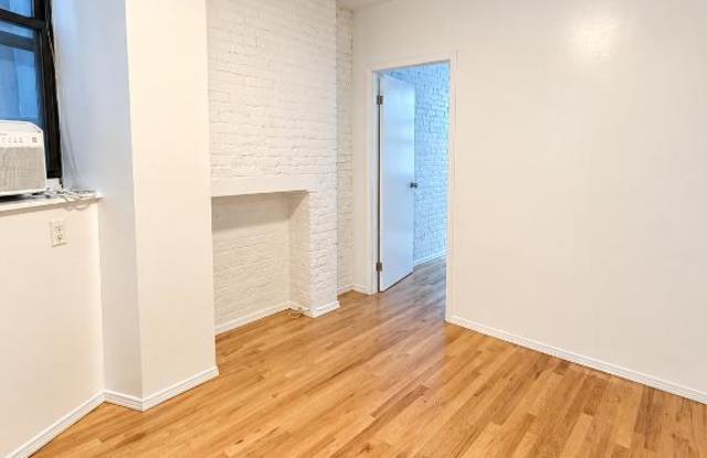 52 Macdougal Street Gallery 3