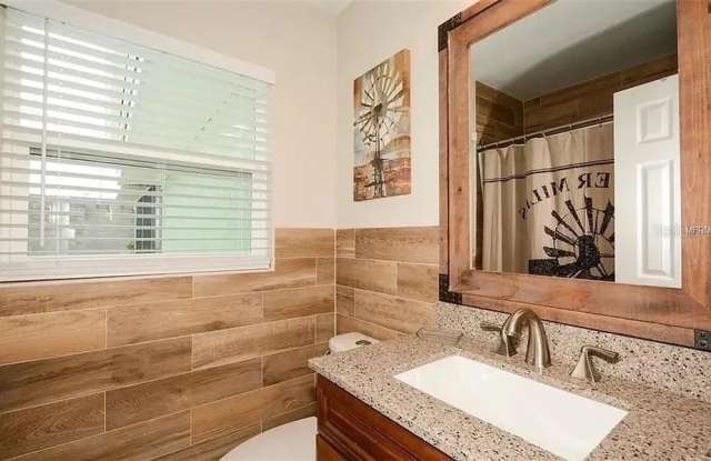 5909 ALBERT Place Gallery 3